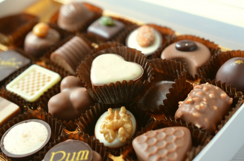 boulangerie-TRIGANCE-min_chocolates_food_candy_calories_nibble_chocolate_heart-782043